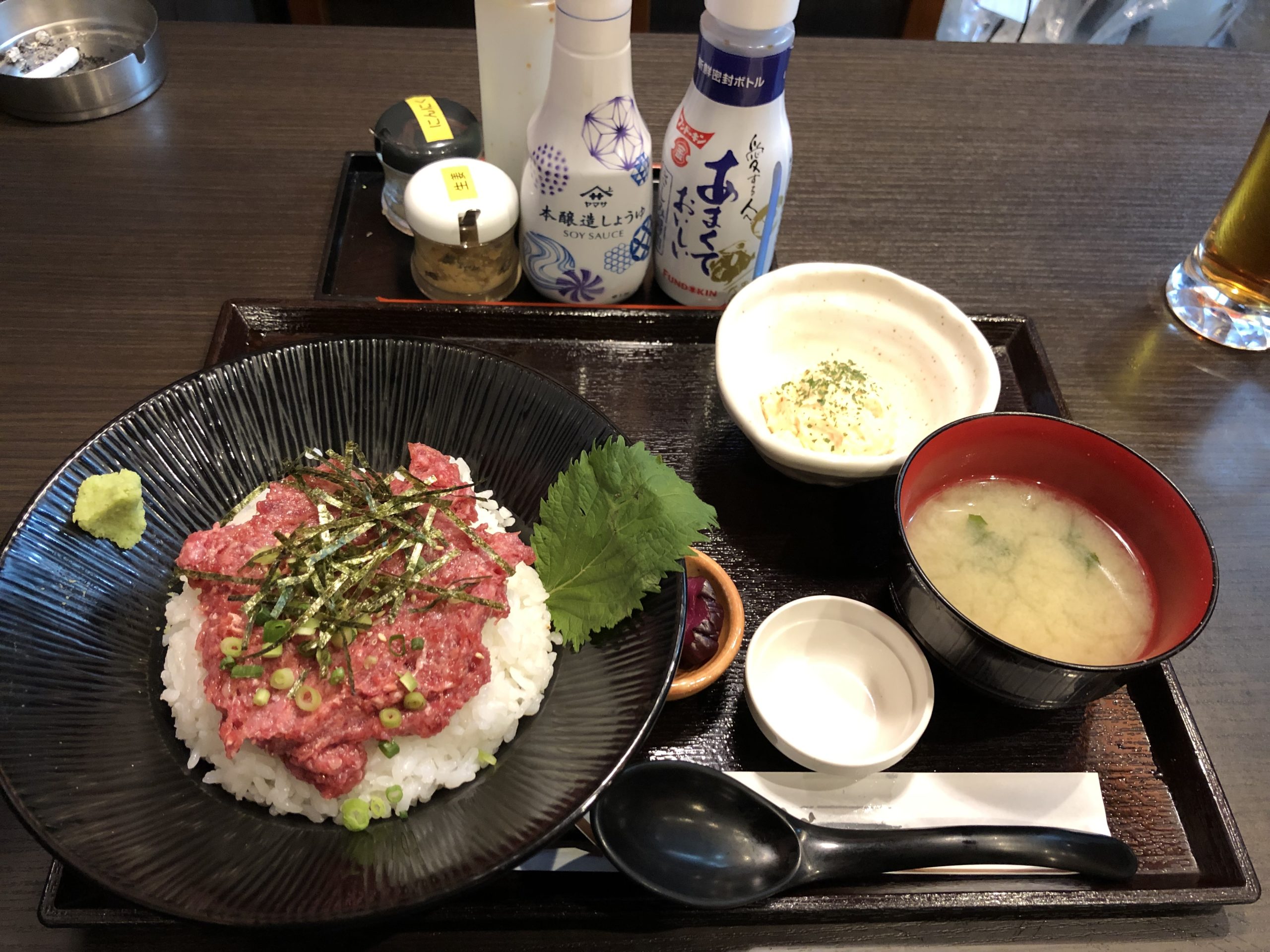 神保町 肉もつ屋 神坊